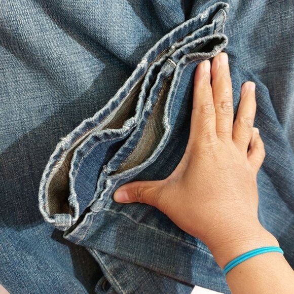 Calvin Klein Medium Wash Flare Jeans Women's Size 6 / 30 - Picture 10 of 12